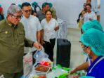 Bupati-dan-Wakil-Bupati-Malra-melihat-langsung-persiapan-pemenuhan-gizi-kelompok-rentan-sebagai-upaya-menurunkan-angka-stunting